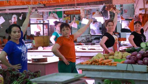 Begini Cara Pedagang Pasar di Cina untuk Berolahraga
