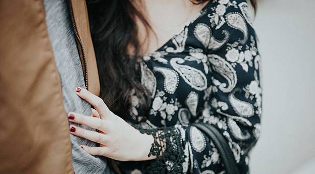 Trik Kuno yang Masih Manjur buat Nunjukin Sayang ke Pasangan