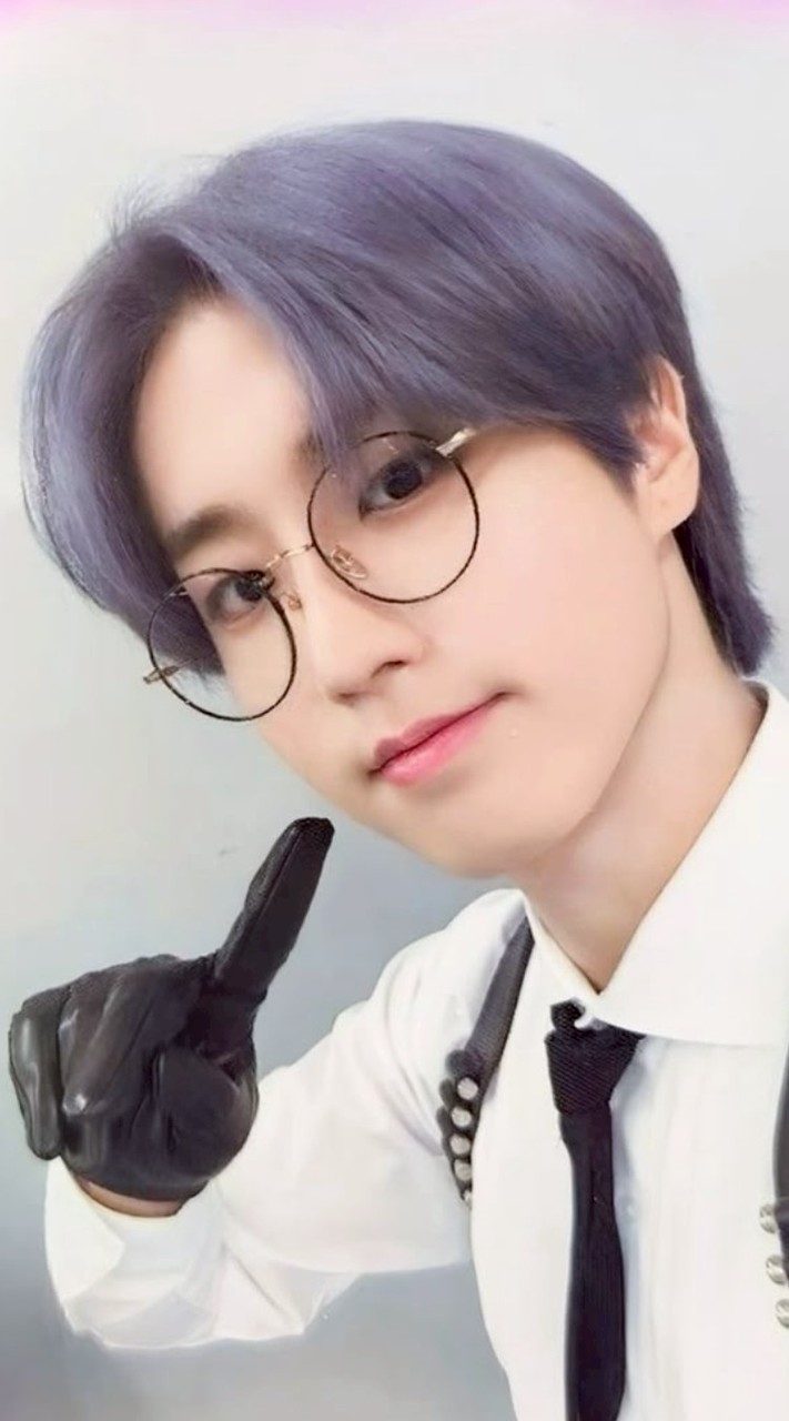 straykidsハンの画像送りあお🤍🫶🐿⸒⸒♡