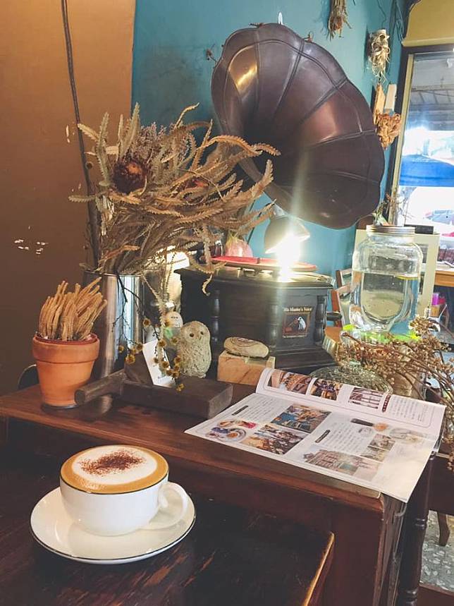 「Gentle coffee紳士咖啡」復古又幽靜的空間，可在此‘享受一杯好咖啡，好甜點。（圖/板橋文昌街生活學堂）