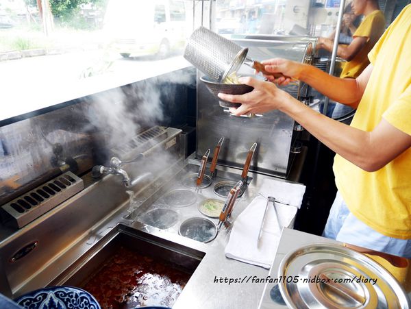 【宜蘭美食】牛雞匠舖 #牛肉麵 #手工熬煮天然湯頭 #雞湯 #宜蘭小吃 #宜蘭大學 (11).JPG