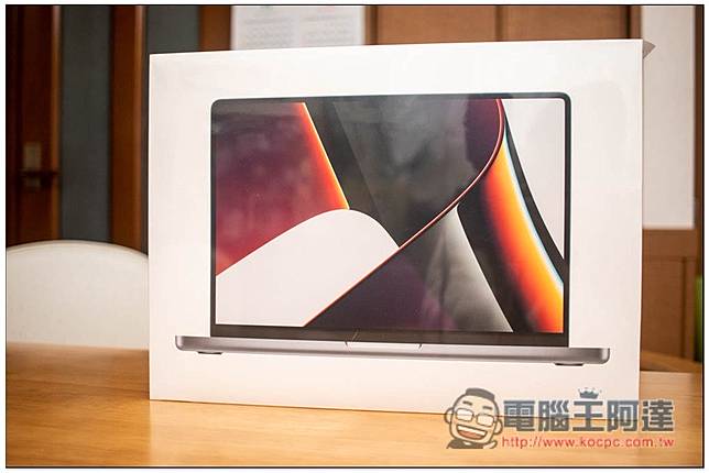 M1 Pro 版14 吋MacBook Pro 快速開箱!日版全英鍵盤、取消Touch Bar M1 Pro 版14 吋MacBook Pro 快速開箱!日版全英鍵盤、取消Touch Bar