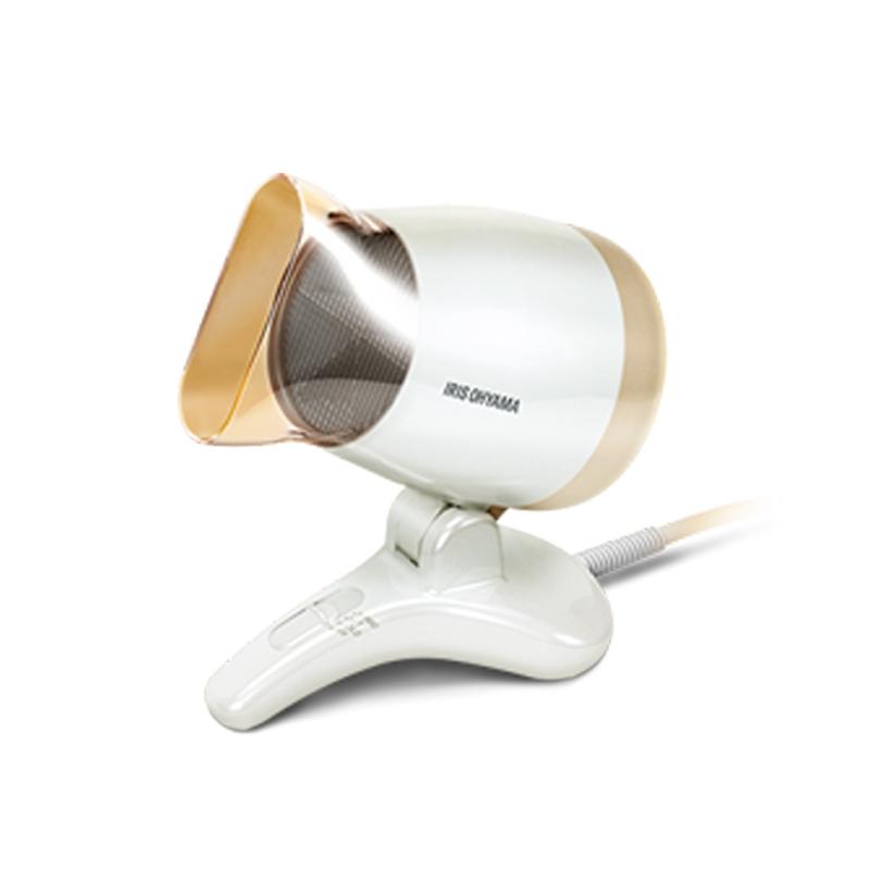 產品特色 最大風量達1.6m³/分鐘 負離子功能，有效抑制靜電，告別毛躁 依照需求調整強風、暖風、冷風 產品介紹 日本首創桌上型免手持吹風機 輕鬆吹乾，手臂再也不痠，解放雙手，輕鬆使用，打造光澤亮髮，