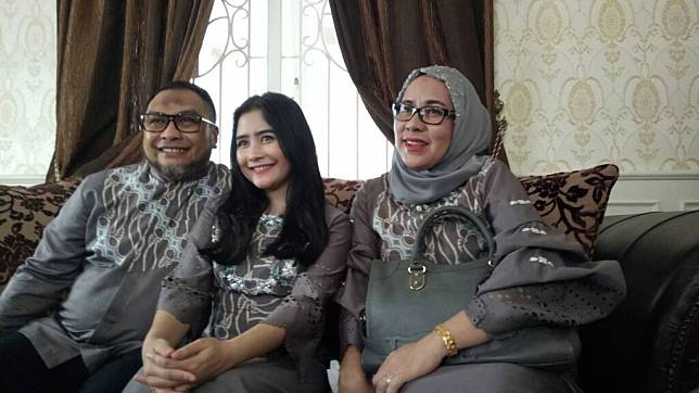 Dua Larangan Sang Ayah untuk Prilly Latuconsina