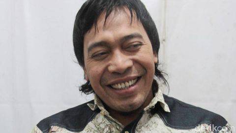 Tulis Caption Lucu Di Instagram Pelawak Komeng Viral Di Media Sosial