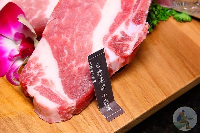 和牛賀炭火燒肉台中大墩店