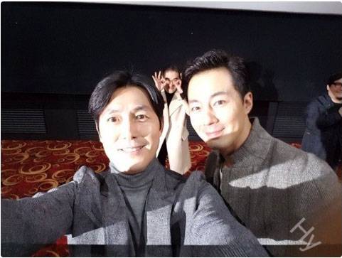 HP Fans Jatuh, Tingkah Jo In Sung &#38; Jung Woo Sung Biki Berdebar