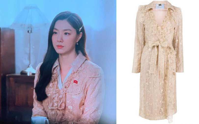 Blumarine 米白色蕾絲風衣外套／136,000元。（圖／品牌提供）