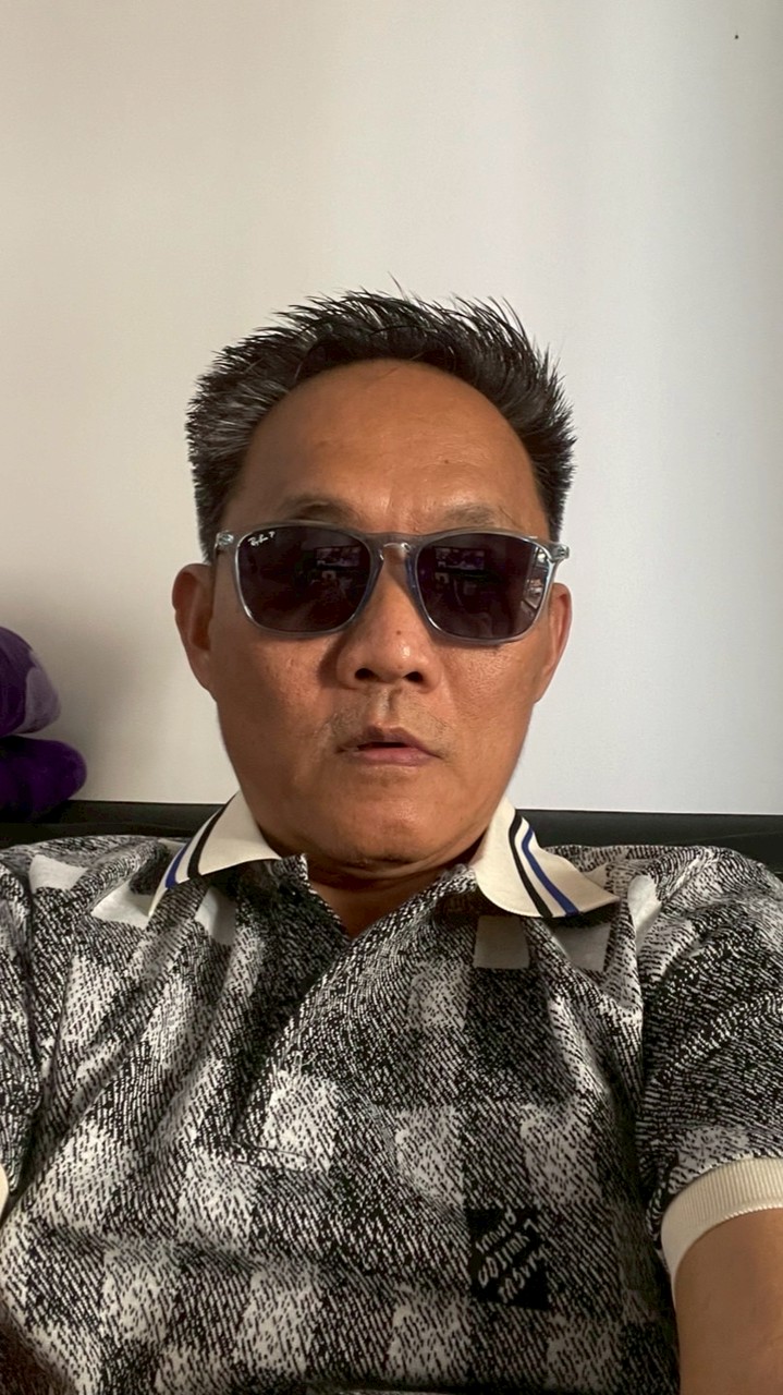 ธนัท ของดีบอกต่อ