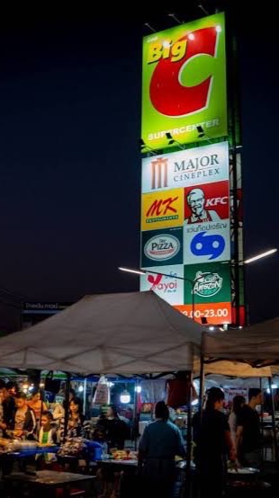 ตลาดนัดลูกจ้าง @ Big C ลำพูน