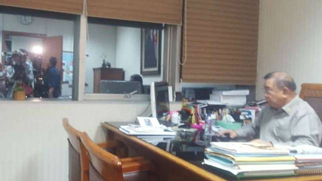 Penembakan di ruang anggota DPR RI
