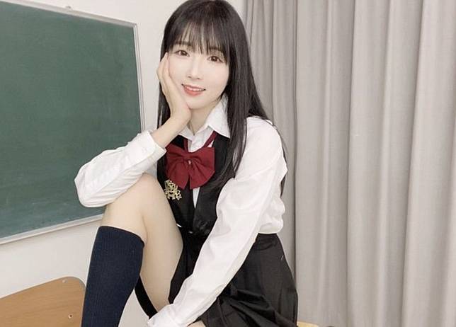 制服正妹秀迴旋踢！吸8千萬次觀看 | NOWnews 今日新聞 | LINE TODAY