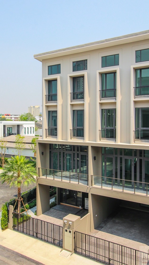 Patio รัชโยธิน | Lobby ห้องรวม คุยเรื่องทั่วไป