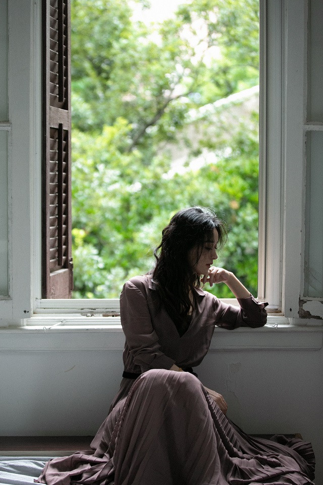 「無縫接軌拍新戲」的明星2：趙麗穎