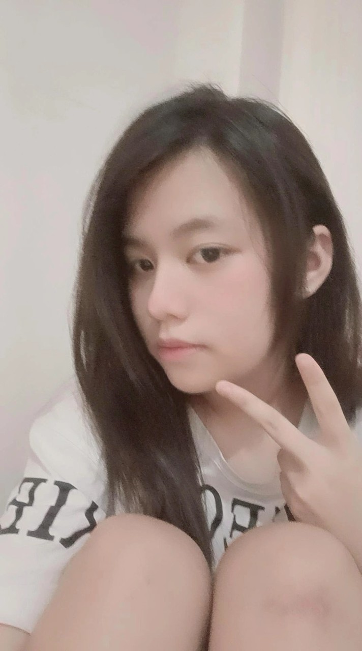 群內有帥哥美女等著你進來聊天餒！！！👀😗