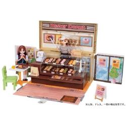 ◎小女孩的最愛~莉卡娃娃|◎多款配件組合，遊戲更好玩|◎快來豐富莉卡的生活吧!種類:洋娃娃類/配件適用年齡:2歲以上角色:迪士尼系列特色:可組裝材質:塑膠/紙尺寸:約45*26*19.5公分商品檢驗識