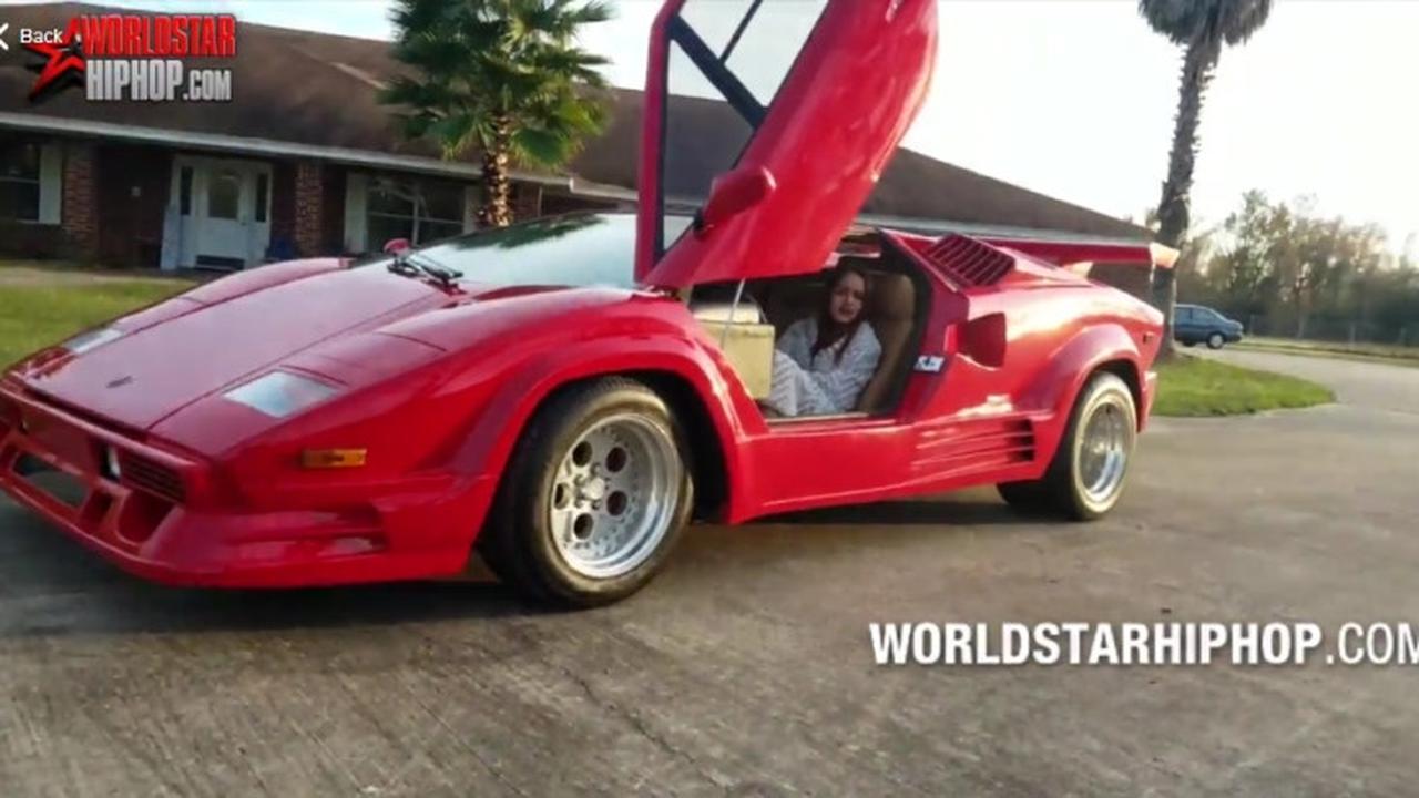 Terlalu Gadis 16 Tahun Mengamuk Karena Diberi Lamborghini Langka