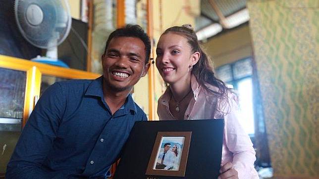 Viral Pernikahan Bule Perancis Lelaki Minangkabau Viral Pernikahan Bule Perancis Lelaki Minangkabau