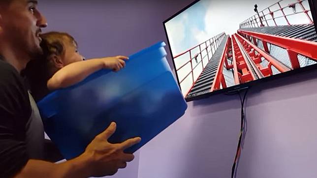 Haru, Tak Punya Uang untuk Ajak Anaknya Main Roller Coaster, Ayah Ini Lakukan Cara Tak Terduga!