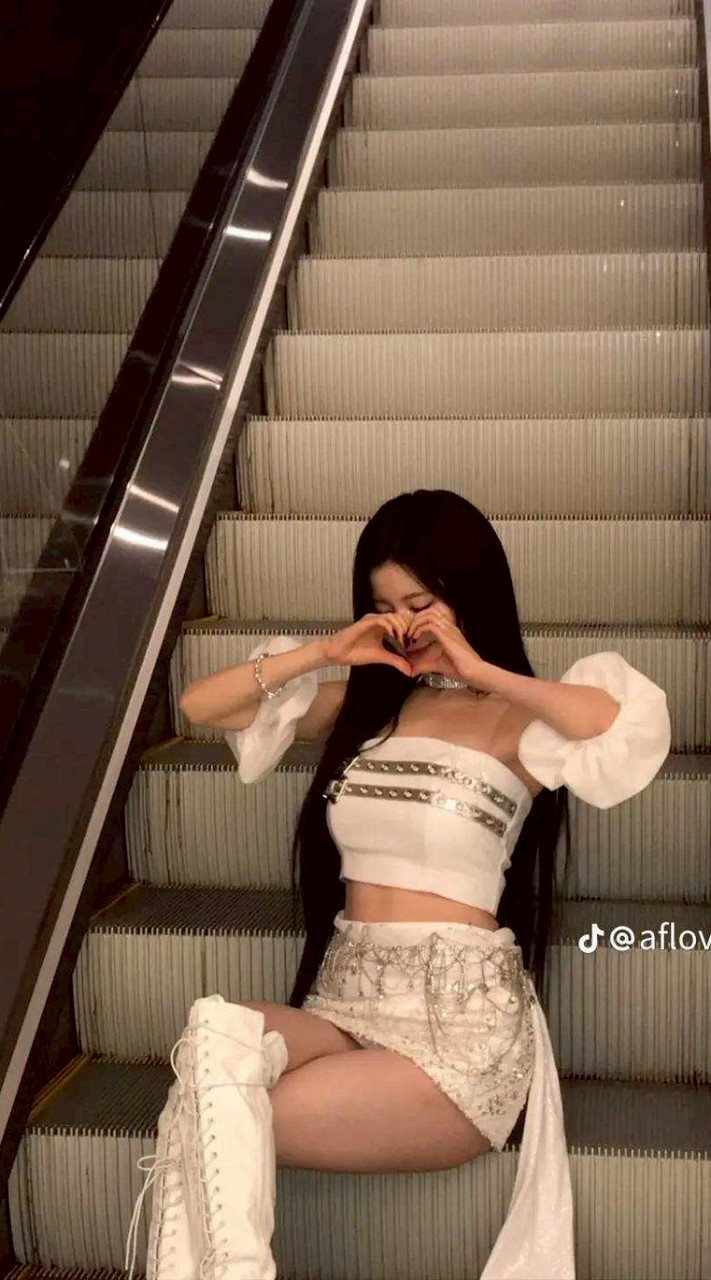 ₊⁺⑉ྀི露上遇見妮ᡣ𐭩.ᐟ