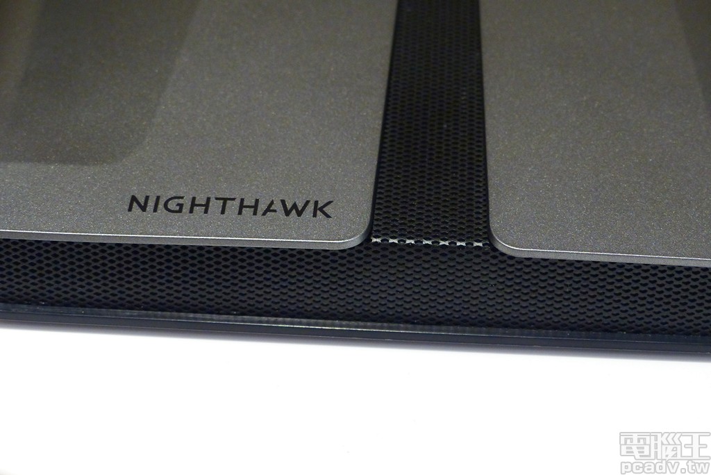 Netgear 首款支援 Wi-Fi 6/802.11ax 無線路由器 Nighthawk AX8 RAX80 台灣上市