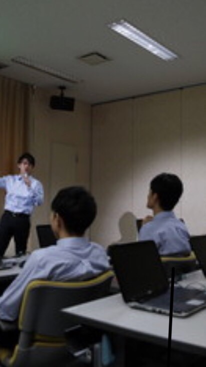 LINE高校(架空の学校)のオープンチャット