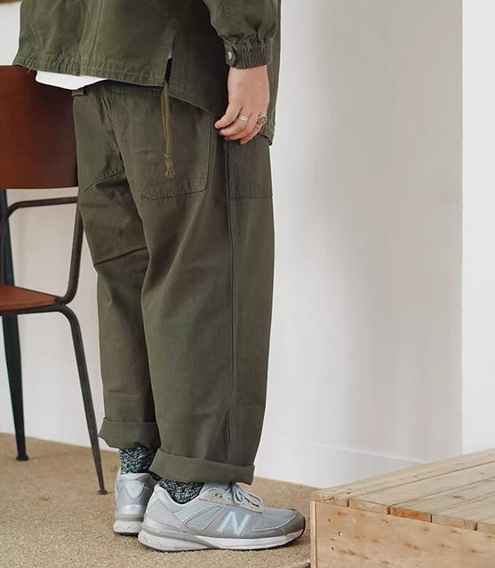 寬鬆風潮當道！粗腿救星「氣球褲」讓你一秒變身日系質感型男