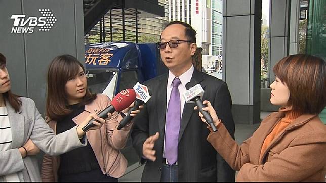 資深媒體人王瑞德23日在臉書發文提到，這幾天將再對300名韓粉提告。(圖／TVBS)