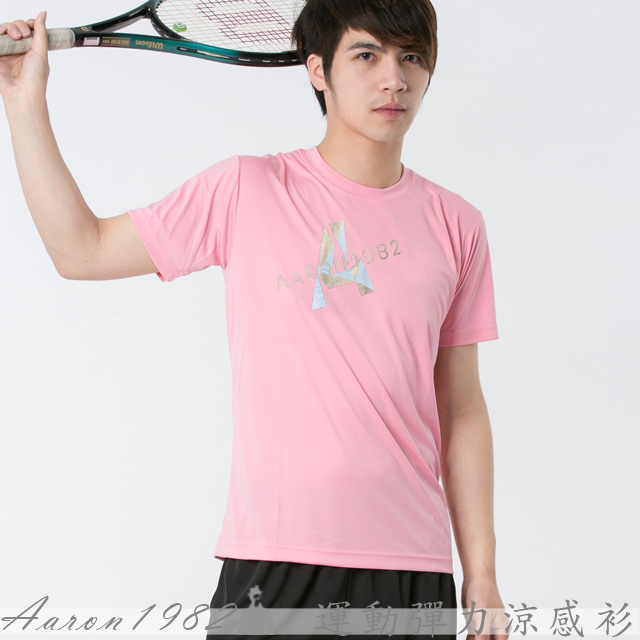 ★原價890降價★男女可穿修身版★涼感萊卡設計 ★質感創作AARON1982設計款★圓領羅紋雙層車縫設計不易鬆垮 ★時髦感強烈Aaron設計品牌★日本高品質原料印花不易黏膠★MIT全程台灣一針一線設計