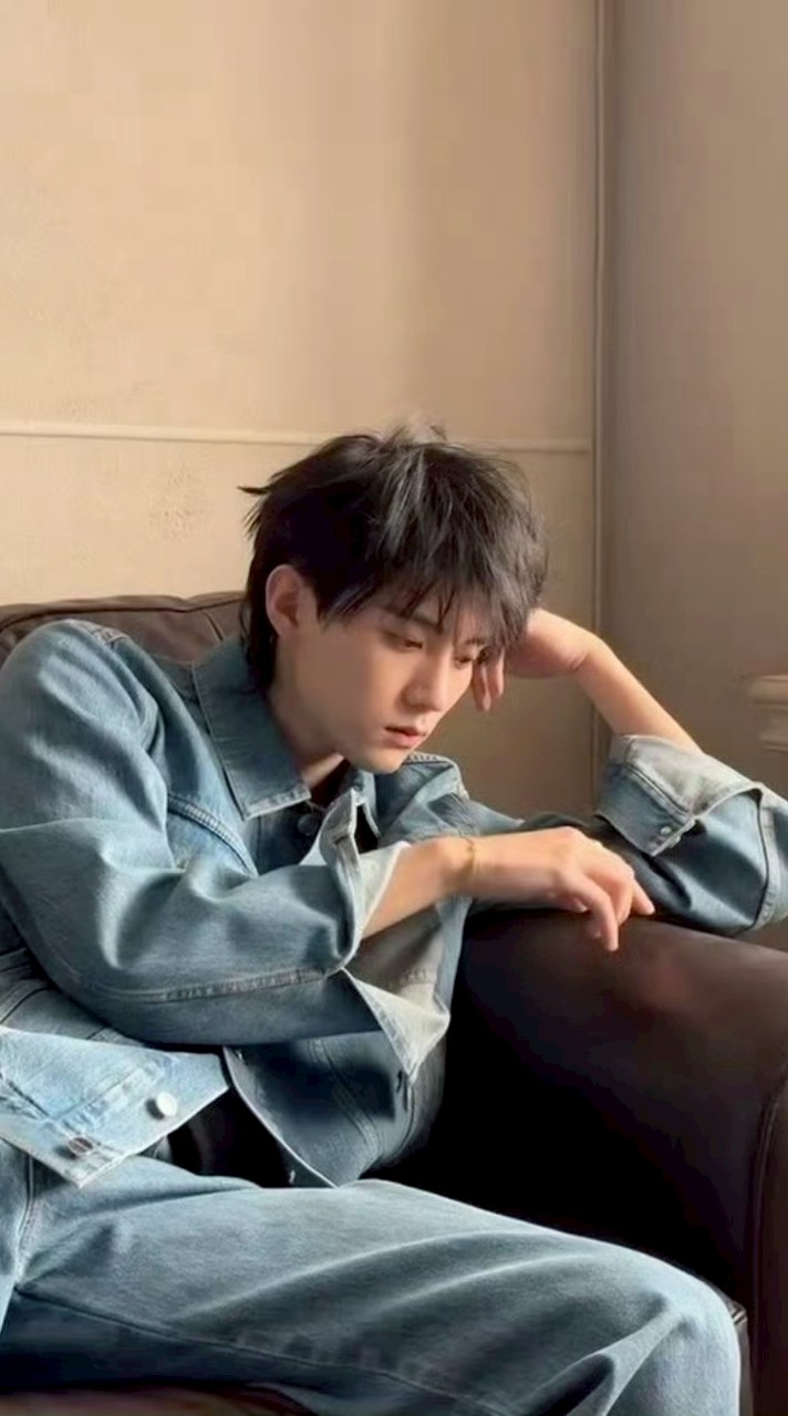 小翊人🥣
