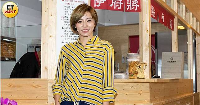 王瞳復工談「新歡」　願為艾成自彈自唱
