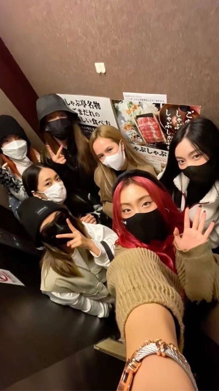 𓆩 Born for 4EVE 𓆪