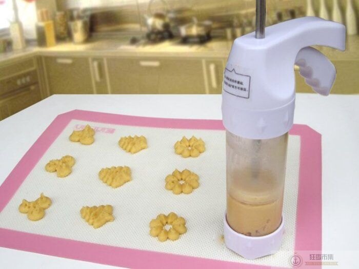 【曲奇餅神器】曲奇槍 餅乾神器 餅乾模具槍 裱花槍12花模具+6裱花嘴 烘焙工具新手必備 情人節 生日禮物 動手做【狂麥市集】