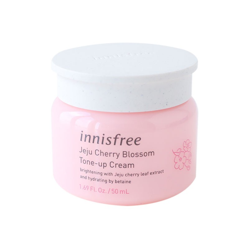 ☞商品特色☜✔包含立即打亮肌膚的亮粉，使用後請稍加洗臉。✔其成分萃取自韓國濟州島上的自然吉野櫻花瓣，以天然的花卉美容力量帶給肌膚潤澤修護的效。✔提高肌膚透明白晰度，補水又保濕，猶如覆上了一層絲綢似的滑