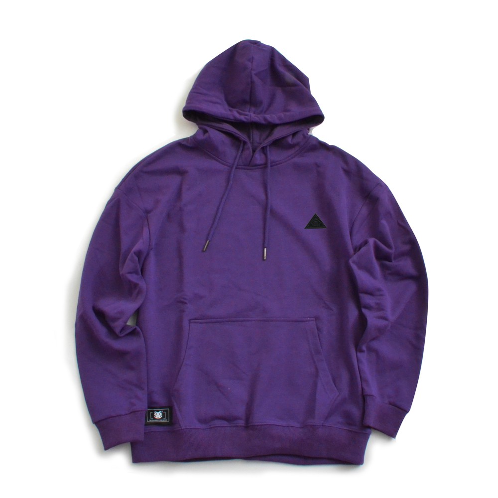 基本百搭配色素色帽T搭配IZZVATI經典小牛皮標秋冬必備款 準備了超多顏色讓你們挑選100%純棉