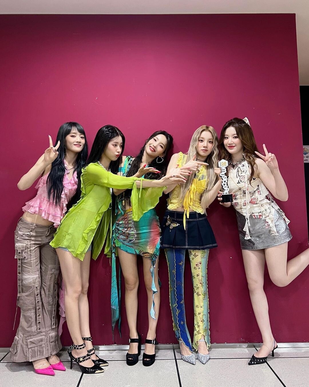 歷代獲得最多一位的KPOP女團TOP5，BLACKPINK僅排第四，前二斷層破百個!