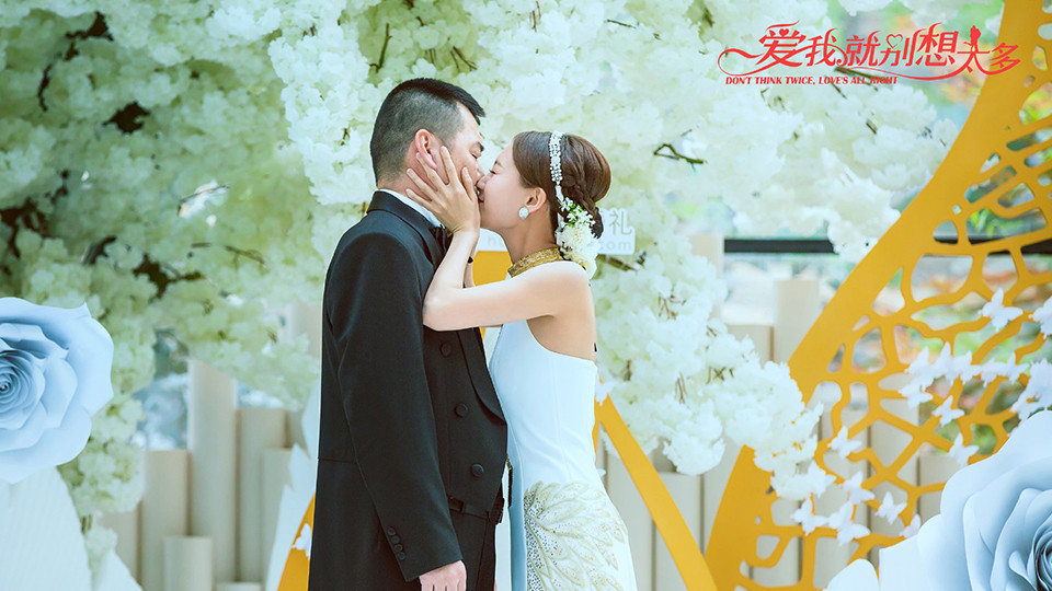 陸劇「大叔蘿莉CP」失敗案例2：《愛我就別想太多》陳建斌&李一桐