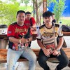 กลุ่มจองลูกไก่ สาใจร้าย แสนเหลี่ยม โจนาทาน ฟาร์ม