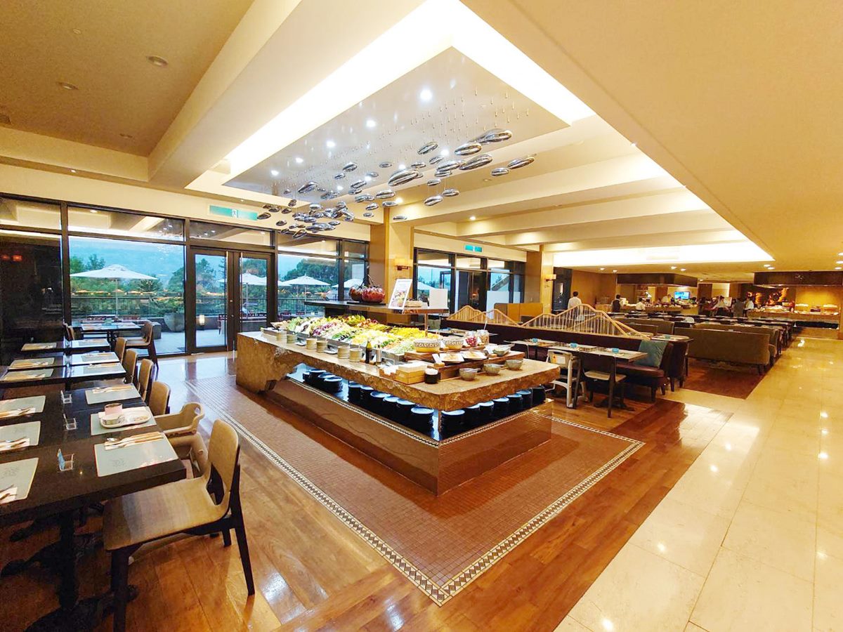 一次住２種體驗！４家豪華露營車、飯店買１晚送１晚，早餐到宵夜免費吃４餐