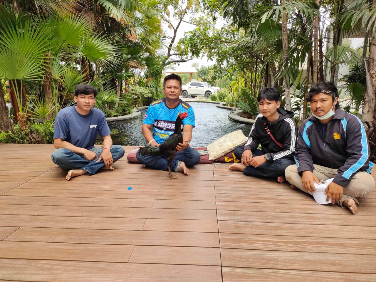ไก่ชน2พี่น้อง