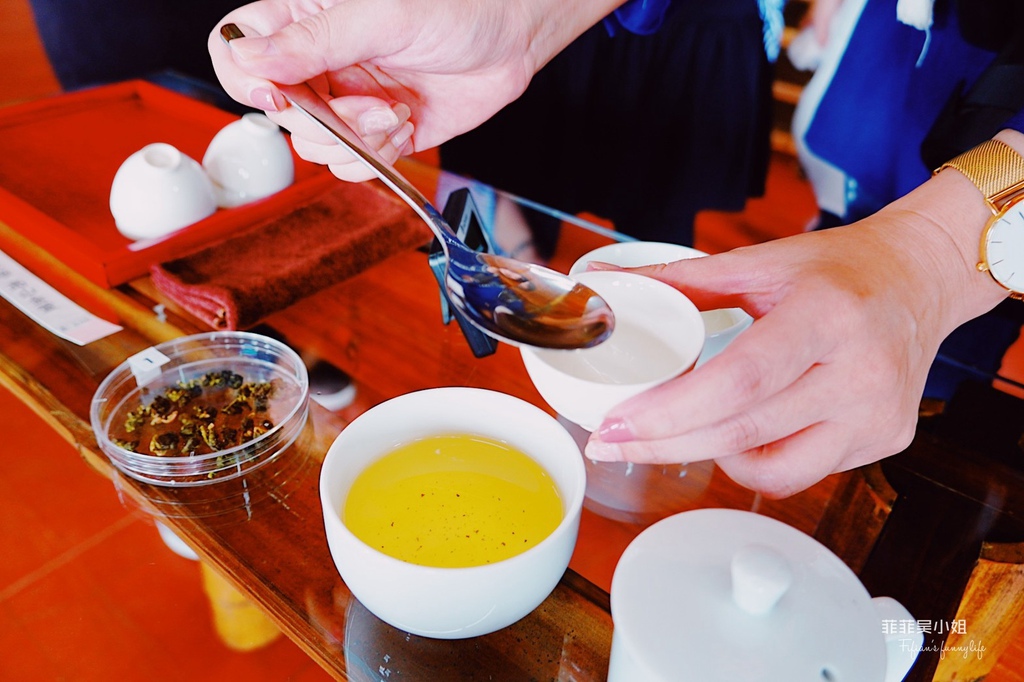 嘉義梅山精緻旅遊 龍眼林茶工場 如何喝出冠軍茶的祕密 體驗比賽茶等級的評鑑方式