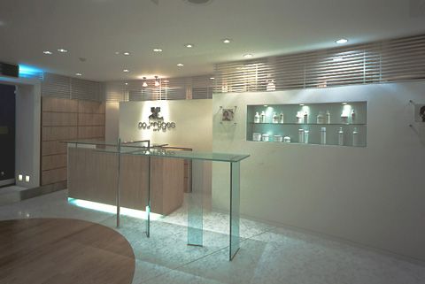 Mixed Media Feed Taya 青山店