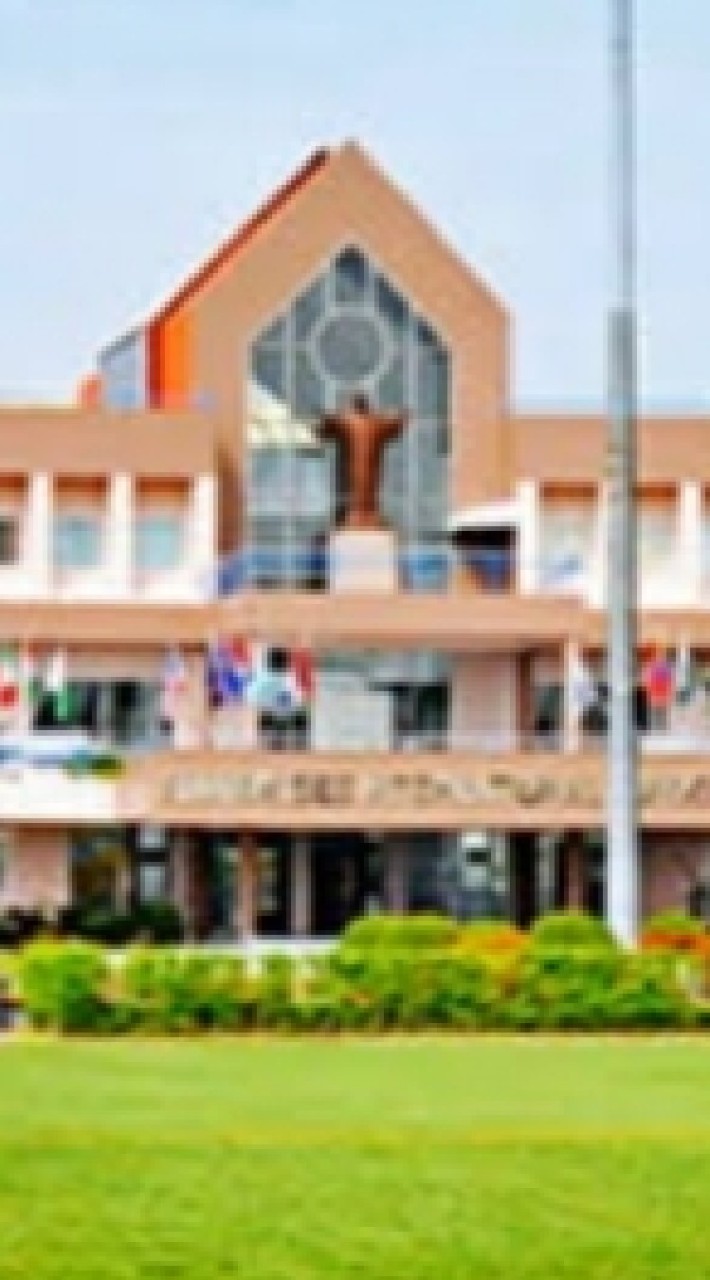 โรงเรียนแจกโรบัค