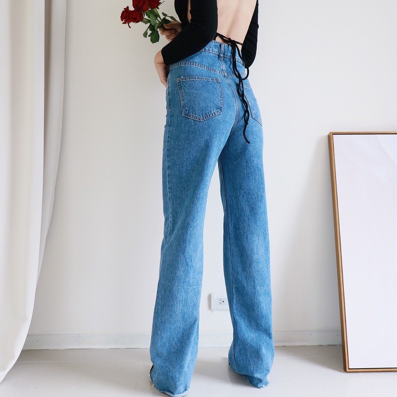 尺寸表腰圍臀圍大腿圍褲長XS 62 88 54 116S 66 92 56 117M 70 96 58 117L 74 100 60 118白色杏色單品售出經拆封後不得退換產地：中國 Model:17