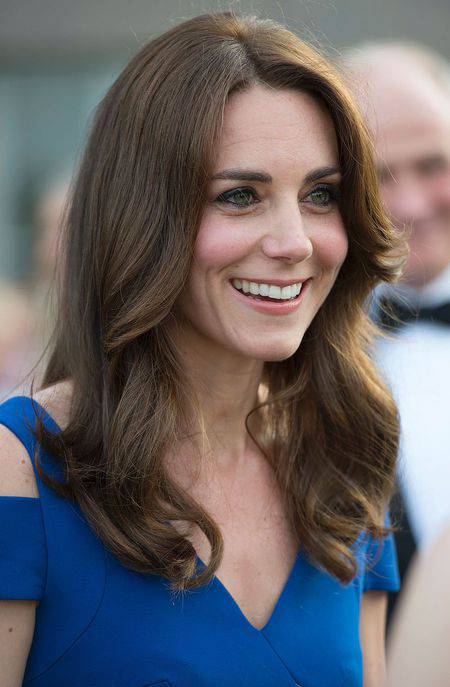 Siapa Sangka Kate Middleton Sering Pakai Baju Mirip Nenek-Nenek?