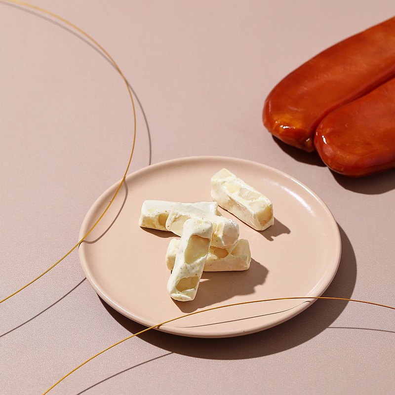 烏魚子推薦6：【Pâtisserie Francis旋轉木馬】煙燻烏魚子牛軋糖