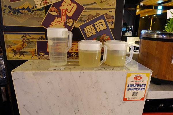 台北聚餐火鍋吃到飽-嗨蝦蝦百匯鍋物吃到飽，罐裝啤酒喝到飽，單點級水準火鍋吃到飽，頂級和牛、生蠔、盒裝冰品吃到飽