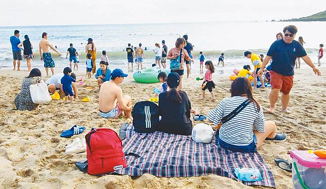 228連假首日 墾丁滿房 三峽老街唱空城