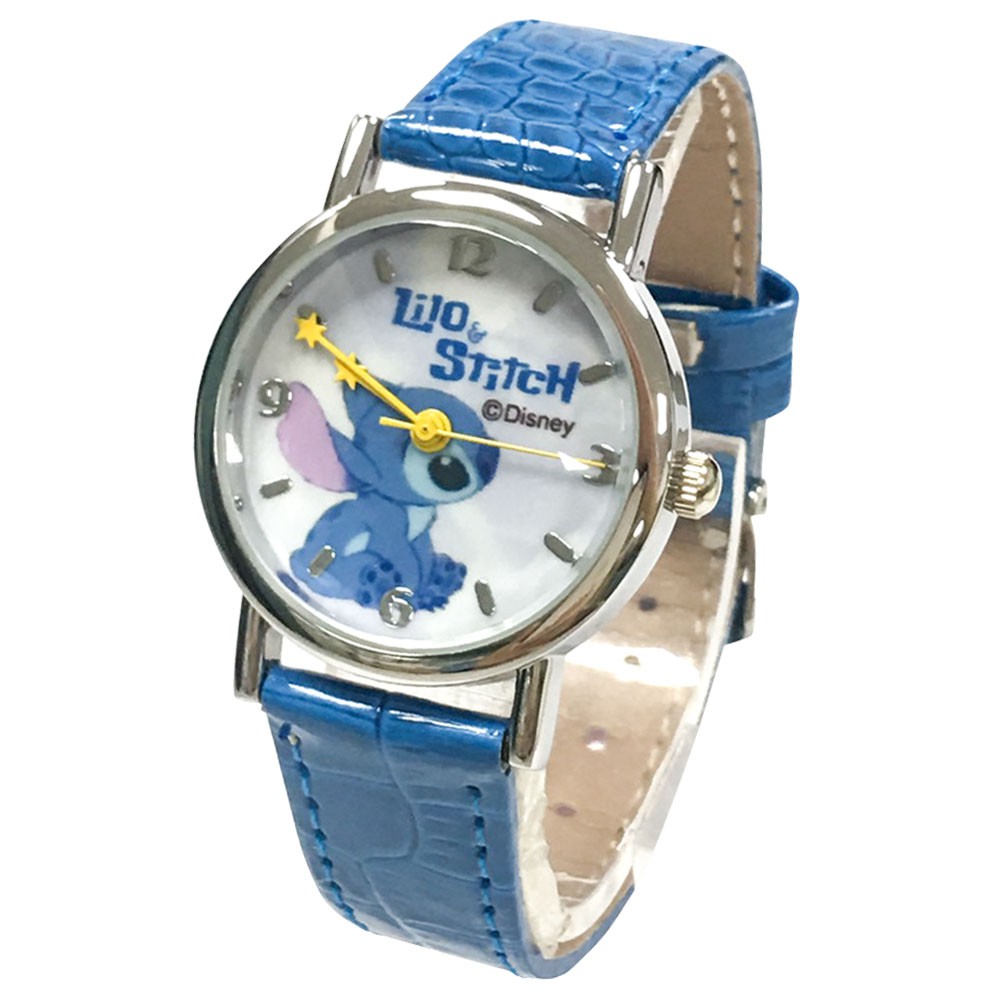 ■史迪奇搭配氣質雪銀色時點設計顯示,具設計感!■日常生活防水■迪士尼授權台灣 設計生產製造 原裝正版■品質保證 機芯保固一年。錶殼尺寸約：寬 29mm 厚 8mm。鏡面尺寸約：寬 25mm。手圍大小：