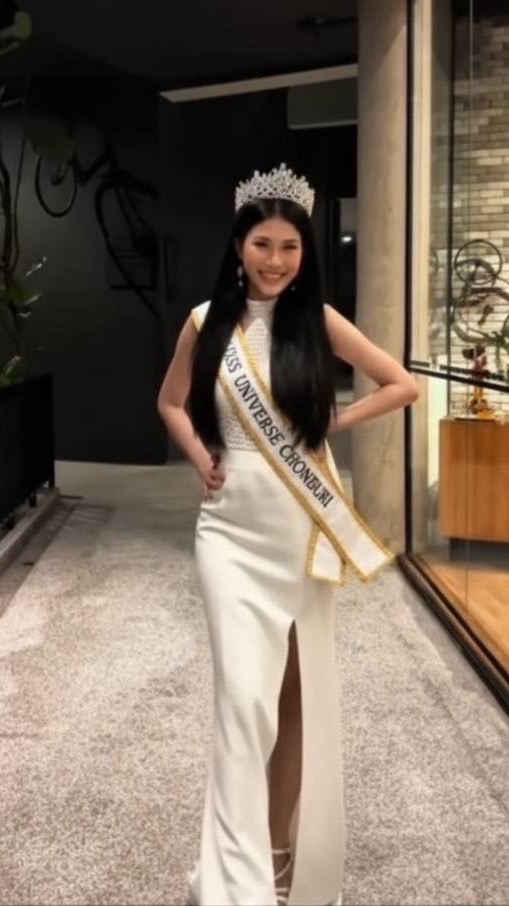 แฟนด้อมรักเอย🤍 (รักเลยได้ป่ะ🥹)